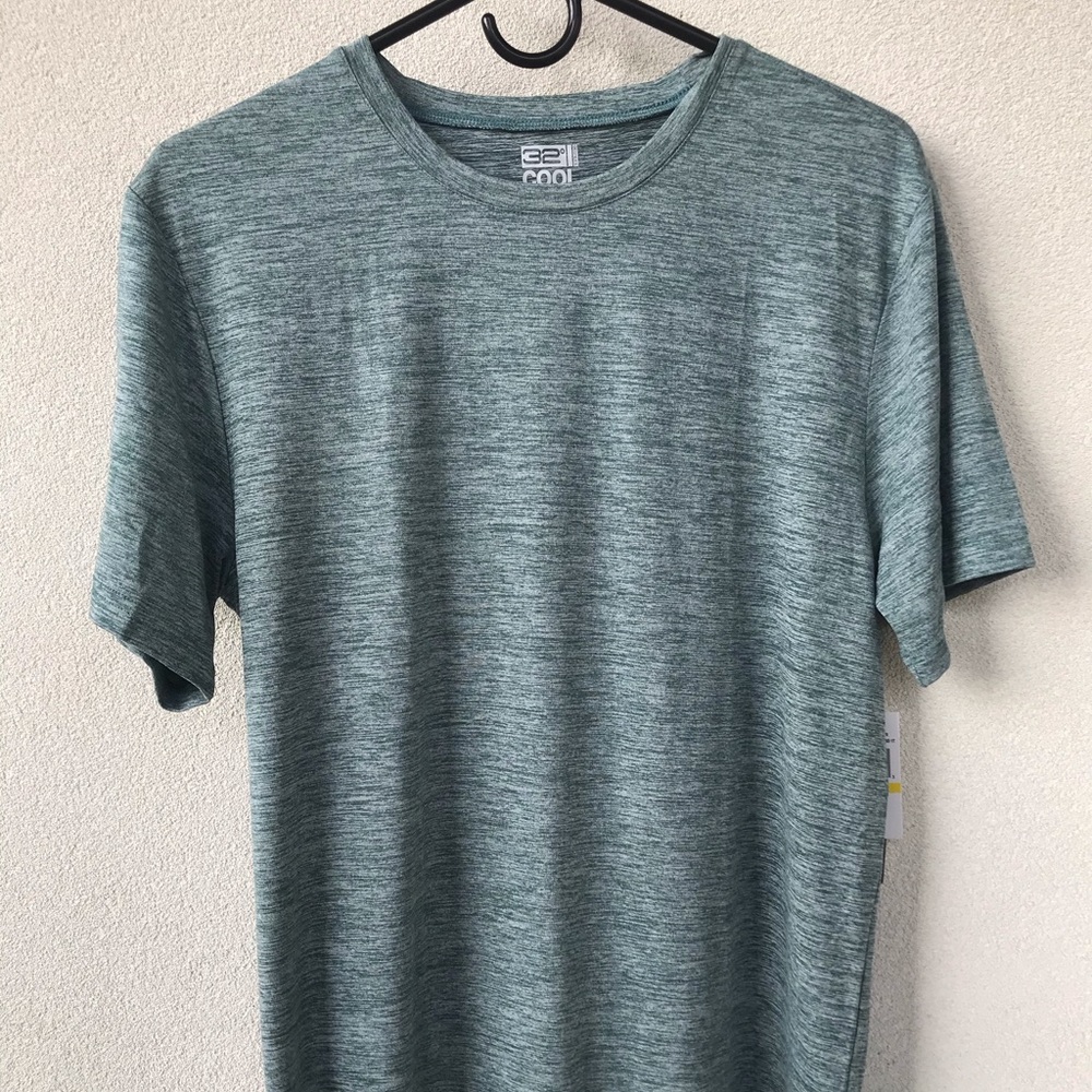 32 Degrees Athletic Apparel